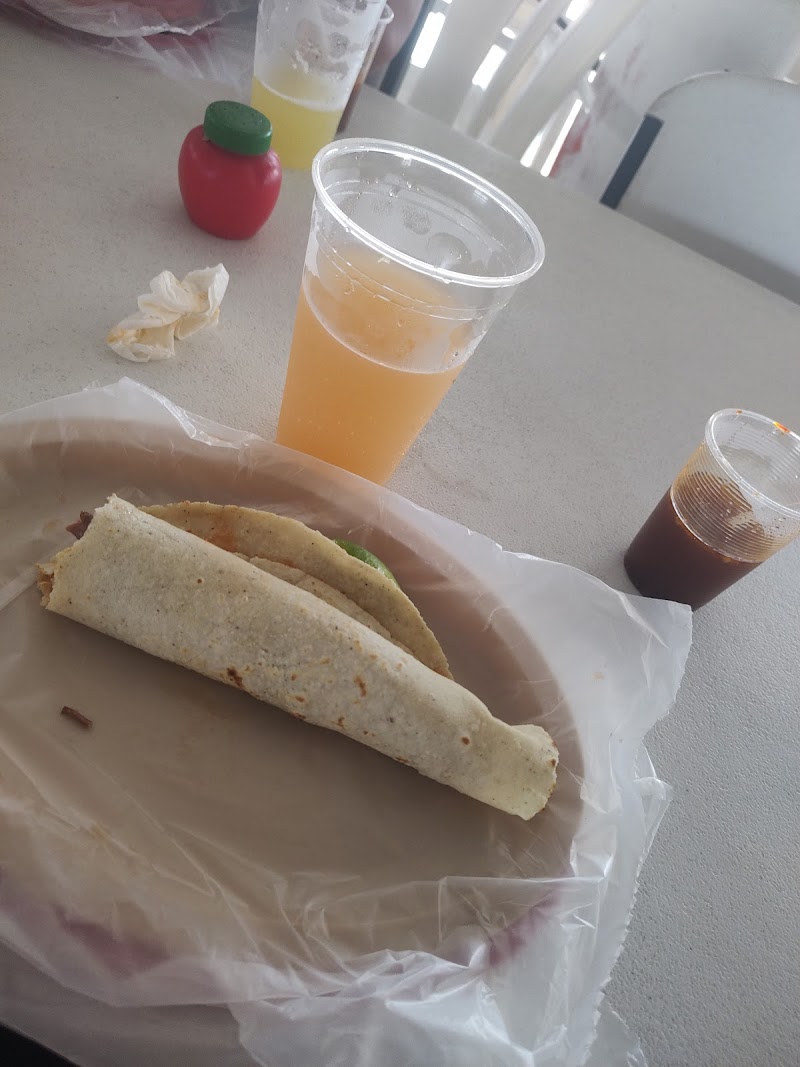 Taqueria El Pariente - Imagen 1
