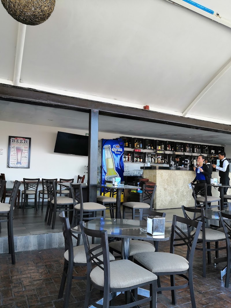 El Campanario Café Bar II - Imagen 1