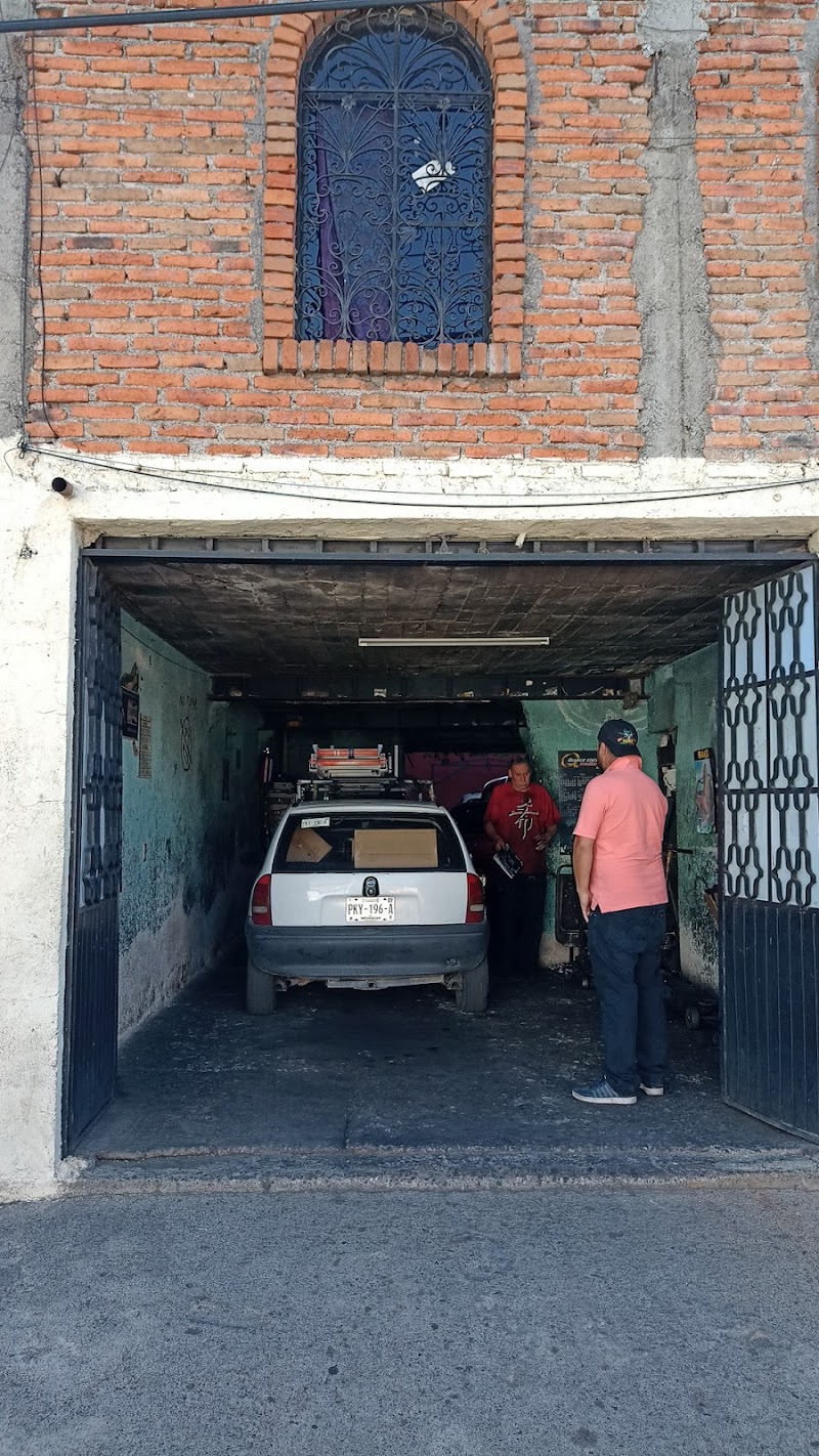 Taller mecánico El Güero - Imagen 1