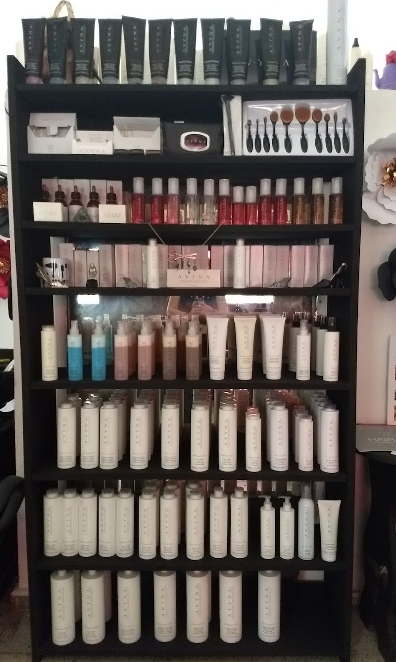 Salon De Belleza Angie Kokó