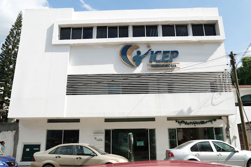 Preparatoria ICEP Lázaro Cárdenas - Imagen 1
