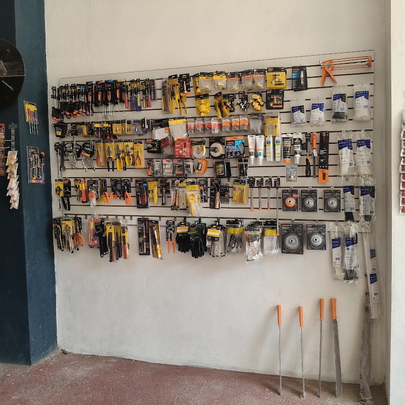 Ferretería y Materiales -Los 3 Hermanos