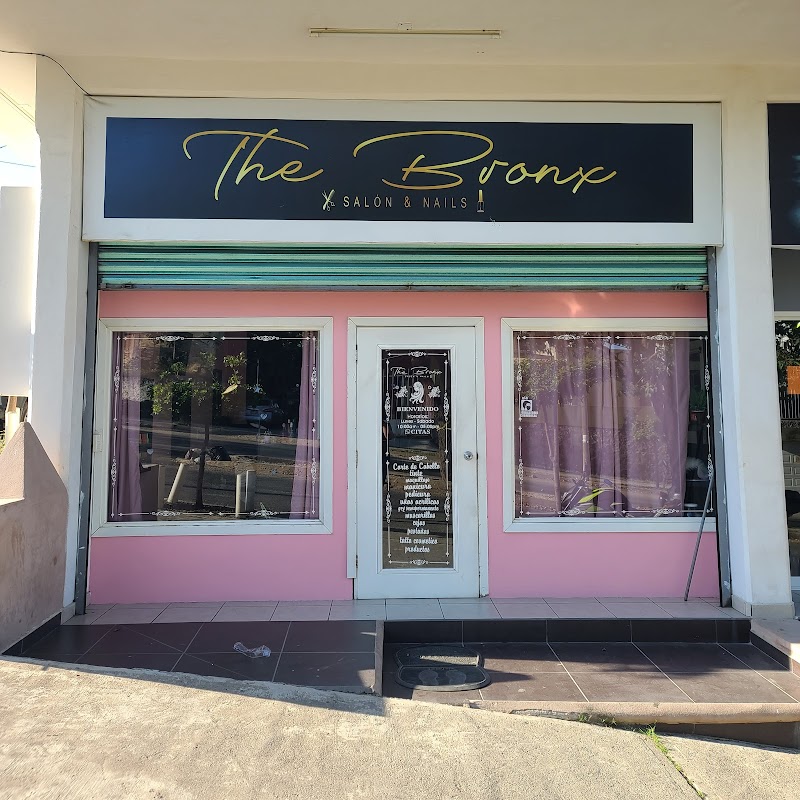 The Bronx Salón & Nails Studio - Imagen 1
