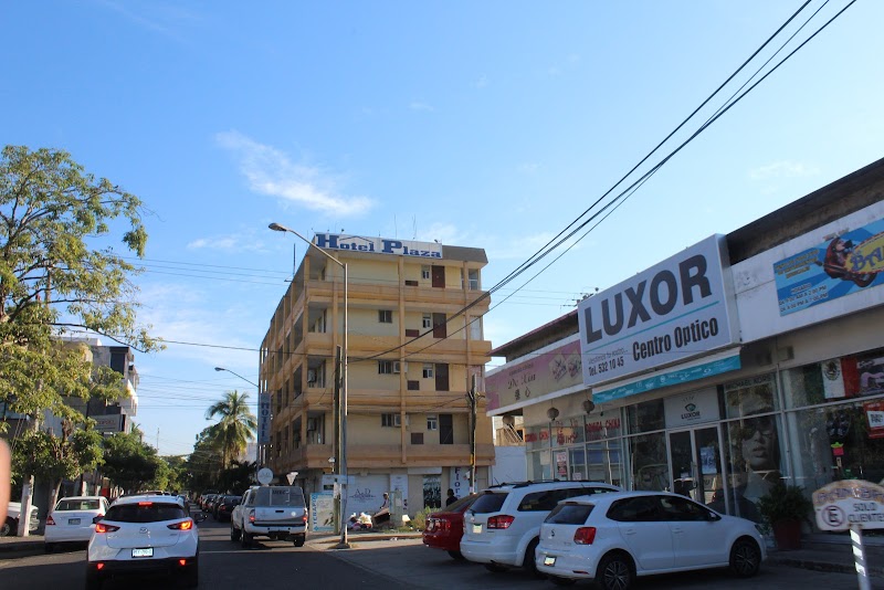 Hotel Plaza - Imagen 1