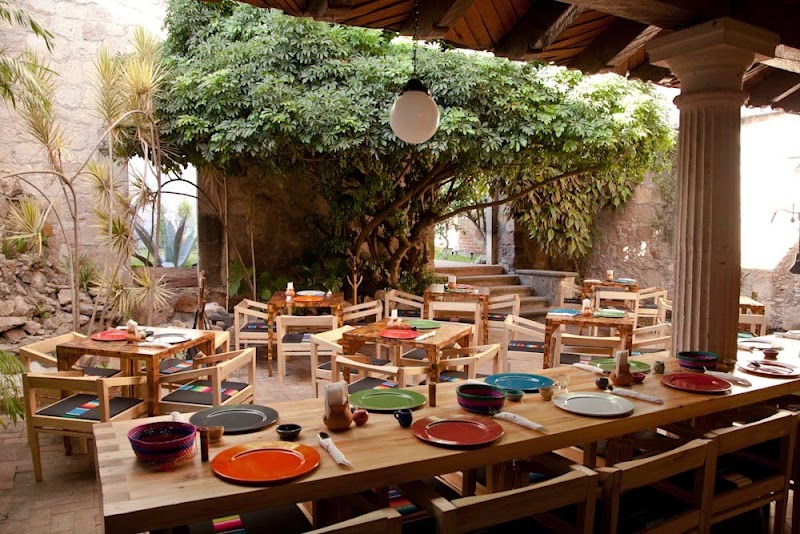 Tata Mezcalería + Cocina - Imagen 1