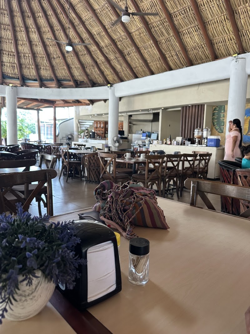 Restaurante El Guero Mariscos Y Cortes Finos