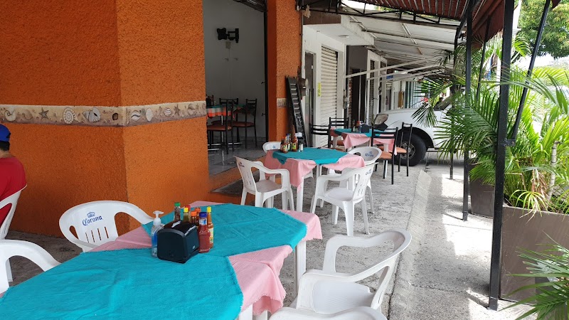 Mariscos Mazatlán - Imagen 1
