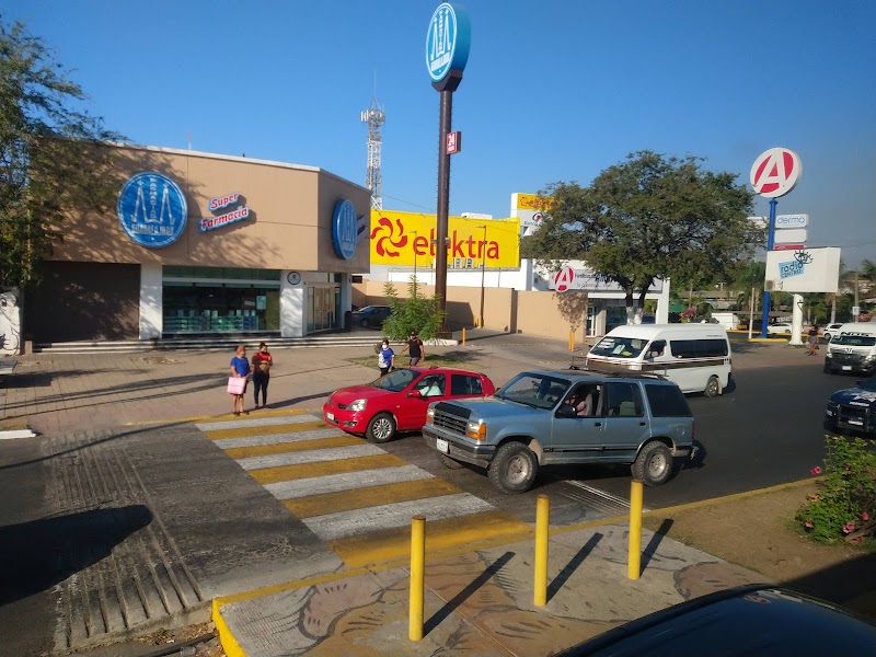 Farmacia Guadalajara - Imagen 1