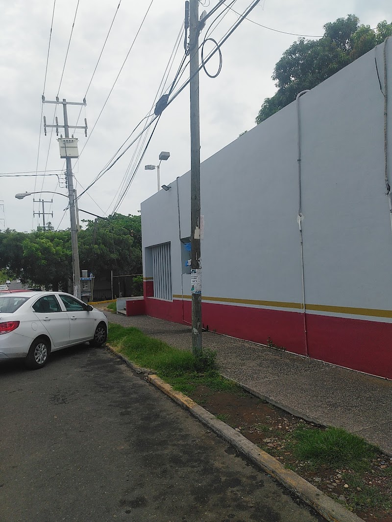 ISSSTE - Clinica Hospital Ricardo Flores Magon - Imagen 1