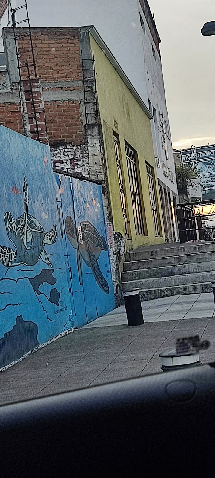 Colegio Petit Jean Paul / Preescolar y Primaria - Imagen 1